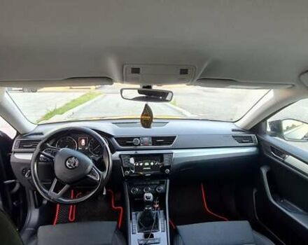 Черный Шкода Суперб, объемом двигателя 2 л и пробегом 273 тыс. км за 15900 $, фото 10 на Automoto.ua