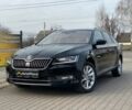 Черный Шкода Суперб, объемом двигателя 2 л и пробегом 235 тыс. км за 16500 $, фото 1 на Automoto.ua