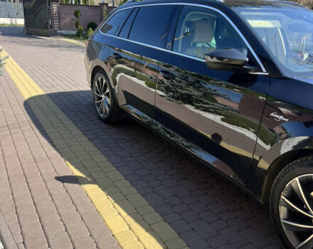 Чорний Шкода Суперб, об'ємом двигуна 2 л та пробігом 318 тис. км за 16350 $, фото 10 на Automoto.ua