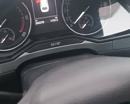 Черный Шкода Суперб, объемом двигателя 1.6 л и пробегом 262 тыс. км за 16200 $, фото 3 на Automoto.ua