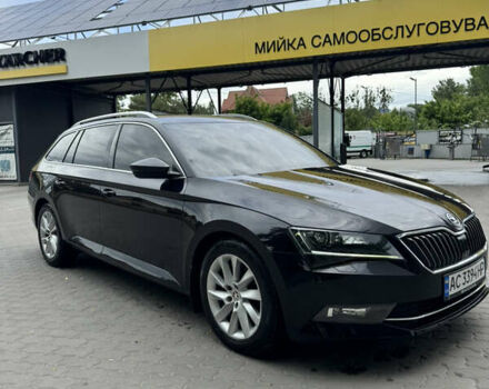 Черный Шкода Суперб, объемом двигателя 1.6 л и пробегом 217 тыс. км за 14300 $, фото 1 на Automoto.ua