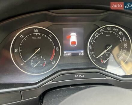 Черный Шкода Суперб, объемом двигателя 1.97 л и пробегом 251 тыс. км за 16800 $, фото 13 на Automoto.ua