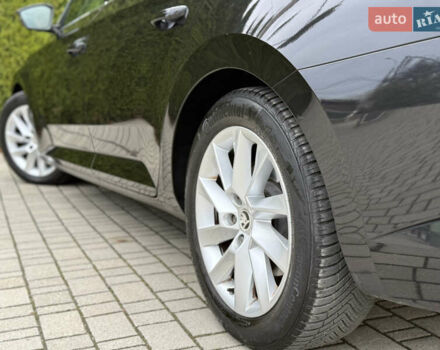 Шкода Суперб 2017 у Самборе на Automoto.ua Чорний Шкода Суперб, об'ємом двигуна 2 л та пробігом 244 тис. км за 13500 $, фото 20 на Automoto.ua