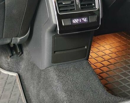 Черный Шкода Суперб, объемом двигателя 1.97 л и пробегом 215 тыс. км за 17000 $, фото 10 на Automoto.ua