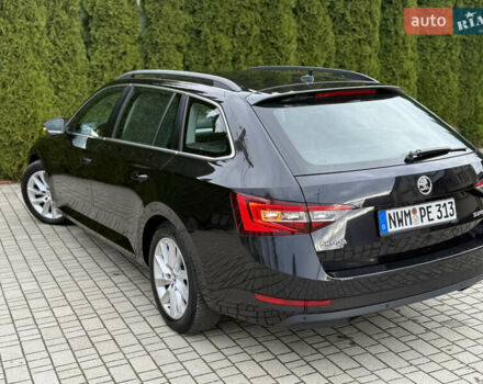 Шкода Суперб 2017 у Самборе на Automoto.ua Чорний Шкода Суперб, об'ємом двигуна 2 л та пробігом 244 тис. км за 13500 $, фото 18 на Automoto.ua