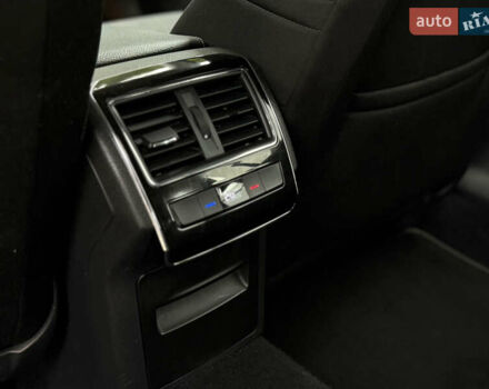 Шкода Суперб 2017 у Самборе на Automoto.ua Чорний Шкода Суперб, об'ємом двигуна 2 л та пробігом 244 тис. км за 13500 $, фото 37 на Automoto.ua