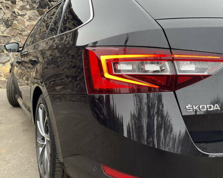 Черный Шкода Суперб, объемом двигателя 1.97 л и пробегом 218 тыс. км за 22500 $, фото 10 на Automoto.ua