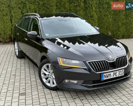Шкода Суперб 2017 у Самборе на Automoto.ua Чорний Шкода Суперб, об'ємом двигуна 2 л та пробігом 244 тис. км за 13500 $, фото 12 на Automoto.ua