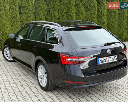 Шкода Суперб 2017 у Самборе на Automoto.ua Чорний Шкода Суперб, об'ємом двигуна 2 л та пробігом 244 тис. км за 13500 $, фото 17 на Automoto.ua