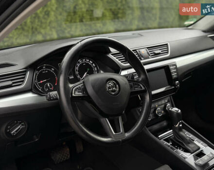 Шкода Суперб 2017 у Самборе на Automoto.ua Чорний Шкода Суперб, об'ємом двигуна 2 л та пробігом 244 тис. км за 13500 $, фото 25 на Automoto.ua