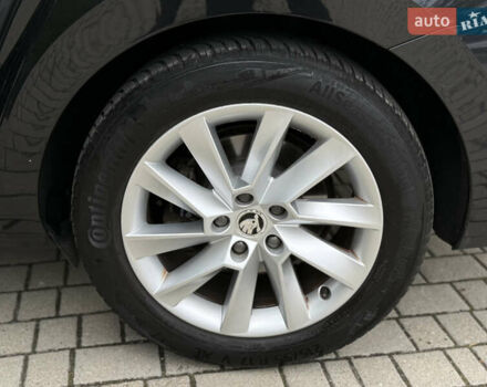 Шкода Суперб 2017 у Самборе на Automoto.ua Чорний Шкода Суперб, об'ємом двигуна 2 л та пробігом 244 тис. км за 13500 $, фото 36 на Automoto.ua