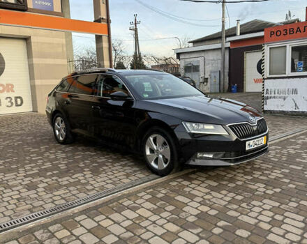 Черный Шкода Суперб, объемом двигателя 2 л и пробегом 252 тыс. км за 16999 $, фото 2 на Automoto.ua