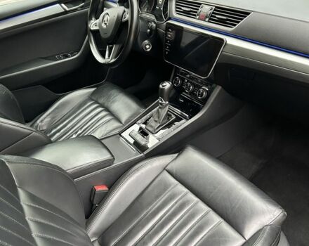 Шкода Суперб 2018 у Рівному на Automoto.ua Чорний Шкода Суперб, об'ємом двигуна 1.6 л та пробігом 187 тис. км за 18000 $, фото 4 на Automoto.ua