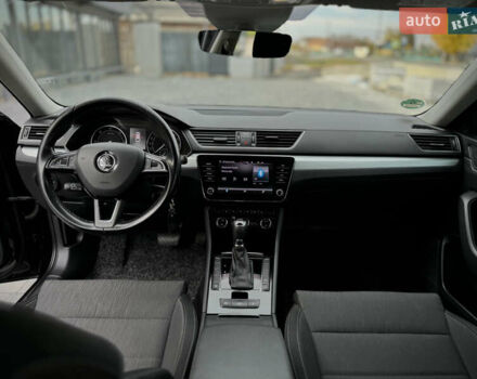 Черный Шкода Суперб, объемом двигателя 1.97 л и пробегом 249 тыс. км за 17600 $, фото 13 на Automoto.ua
