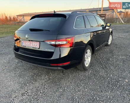 Черный Шкода Суперб, объемом двигателя 2 л и пробегом 189 тыс. км за 16800 $, фото 4 на Automoto.ua