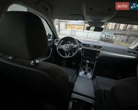 Чорний Шкода Суперб, об'ємом двигуна 2 л та пробігом 176 тис. км за 15900 $, фото 9 на Automoto.ua