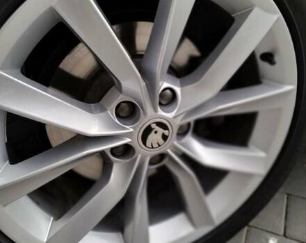 Черный Шкода Суперб, объемом двигателя 1.97 л и пробегом 176 тыс. км за 20000 $, фото 28 на Automoto.ua