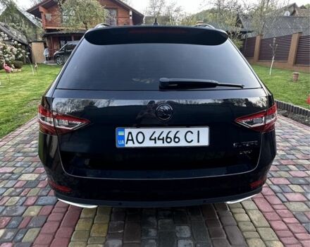 Чорний Шкода Суперб, об'ємом двигуна 2 л та пробігом 3 тис. км за 18300 $, фото 5 на Automoto.ua