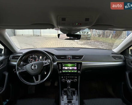 Чорний Шкода Суперб, об'ємом двигуна 2 л та пробігом 176 тис. км за 15900 $, фото 11 на Automoto.ua