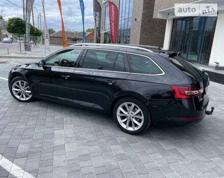 Черный Шкода Суперб, объемом двигателя 1.97 л и пробегом 176 тыс. км за 20000 $, фото 18 на Automoto.ua