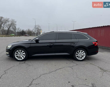 Черный Шкода Суперб, объемом двигателя 1.98 л и пробегом 223 тыс. км за 18900 $, фото 1 на Automoto.ua