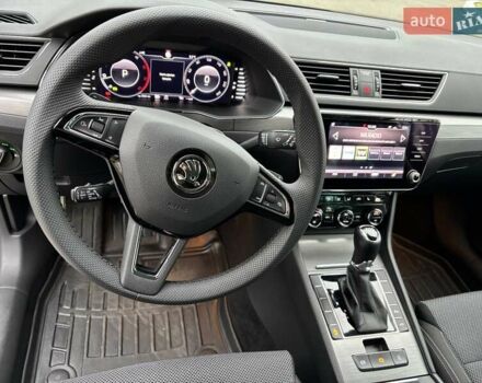 Черный Шкода Суперб, объемом двигателя 2 л и пробегом 220 тыс. км за 25000 $, фото 6 на Automoto.ua