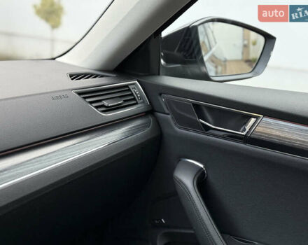 Чорний Шкода Суперб, об'ємом двигуна 1.97 л та пробігом 258 тис. км за 25300 $, фото 48 на Automoto.ua