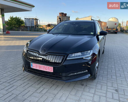 Черный Шкода Суперб, объемом двигателя 1.4 л и пробегом 186 тыс. км за 26500 $, фото 2 на Automoto.ua