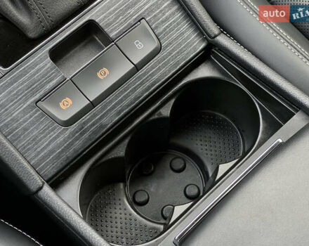 Черный Шкода Суперб, объемом двигателя 2 л и пробегом 173 тыс. км за 27700 $, фото 70 на Automoto.ua