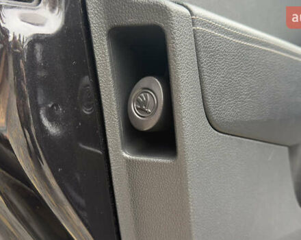 Черный Шкода Суперб, объемом двигателя 1.97 л и пробегом 259 тыс. км за 22900 $, фото 54 на Automoto.ua