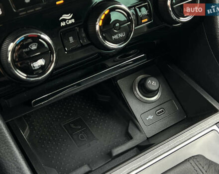 Черный Шкода Суперб, объемом двигателя 2 л и пробегом 173 тыс. км за 27700 $, фото 68 на Automoto.ua