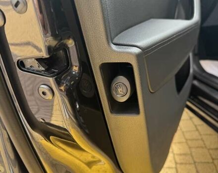 Черный Шкода Суперб, объемом двигателя 1.97 л и пробегом 193 тыс. км за 27500 $, фото 2 на Automoto.ua