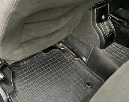 Черный Шкода Суперб, объемом двигателя 2.8 л и пробегом 341 тыс. км за 2950 $, фото 11 на Automoto.ua