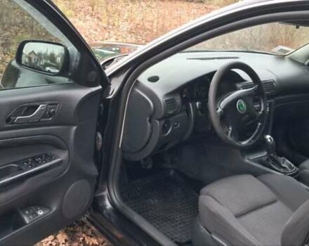 Черный Шкода Суперб, объемом двигателя 1.8 л и пробегом 302 тыс. км за 4500 $, фото 10 на Automoto.ua