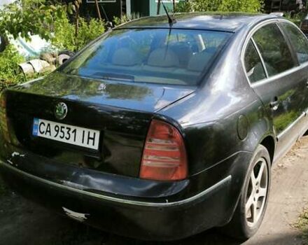 Черный Шкода Суперб, объемом двигателя 2.5 л и пробегом 303 тыс. км за 5500 $, фото 3 на Automoto.ua