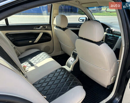 Черный Шкода Суперб, объемом двигателя 1.9 л и пробегом 270 тыс. км за 5400 $, фото 4 на Automoto.ua