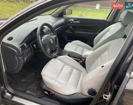 Черный Шкода Суперб, объемом двигателя 1.9 л и пробегом 300 тыс. км за 4600 $, фото 11 на Automoto.ua