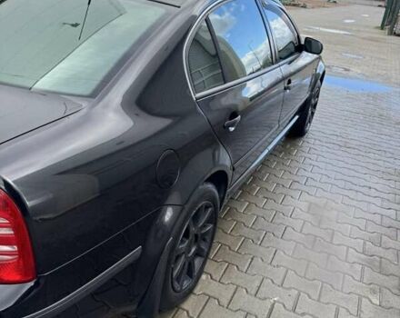 Черный Шкода Суперб, объемом двигателя 1.78 л и пробегом 182 тыс. км за 6000 $, фото 1 на Automoto.ua