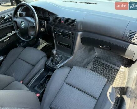 Черный Шкода Суперб, объемом двигателя 1.97 л и пробегом 340 тыс. км за 5600 $, фото 45 на Automoto.ua