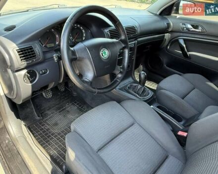 Черный Шкода Суперб, объемом двигателя 1.97 л и пробегом 340 тыс. км за 5600 $, фото 35 на Automoto.ua