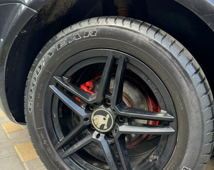 Черный Шкода Суперб, объемом двигателя 2 л и пробегом 210 тыс. км за 6299 $, фото 3 на Automoto.ua