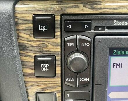 Черный Шкода Суперб, объемом двигателя 2 л и пробегом 302 тыс. км за 8000 $, фото 27 на Automoto.ua