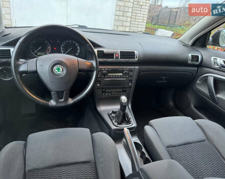 Черный Шкода Суперб, объемом двигателя 2 л и пробегом 295 тыс. км за 7000 $, фото 3 на Automoto.ua