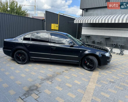 Черный Шкода Суперб, объемом двигателя 2 л и пробегом 210 тыс. км за 6299 $, фото 1 на Automoto.ua