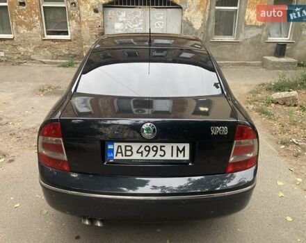 Черный Шкода Суперб, объемом двигателя 2 л и пробегом 302 тыс. км за 8000 $, фото 3 на Automoto.ua