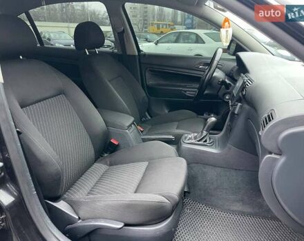 Черный Шкода Суперб, объемом двигателя 1.8 л и пробегом 261 тыс. км за 7990 $, фото 11 на Automoto.ua