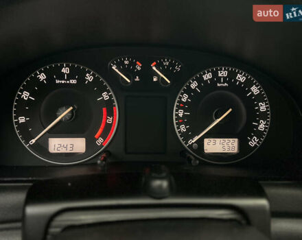 Шкода Суперб 2007 у Києві на Automoto.ua Чорний Шкода Суперб, об'ємом двигуна 1.8 л та пробігом 231 тис. км за 7300 $, фото 46 на Automoto.ua