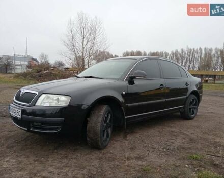 Черный Шкода Суперб, объемом двигателя 1.8 л и пробегом 313 тыс. км за 5500 $, фото 1 на Automoto.ua