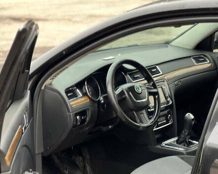 Черный Шкода Суперб, объемом двигателя 1.97 л и пробегом 265 тыс. км за 6700 $, фото 5 на Automoto.ua