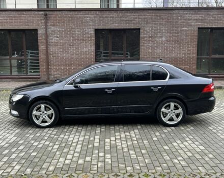 Чорний Шкода Суперб, об'ємом двигуна 2 л та пробігом 300 тис. км за 7800 $, фото 4 на Automoto.ua